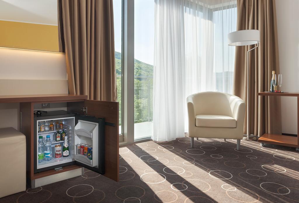Wellness Hotel Panorama Trenčianske Teplice Rom bilde
